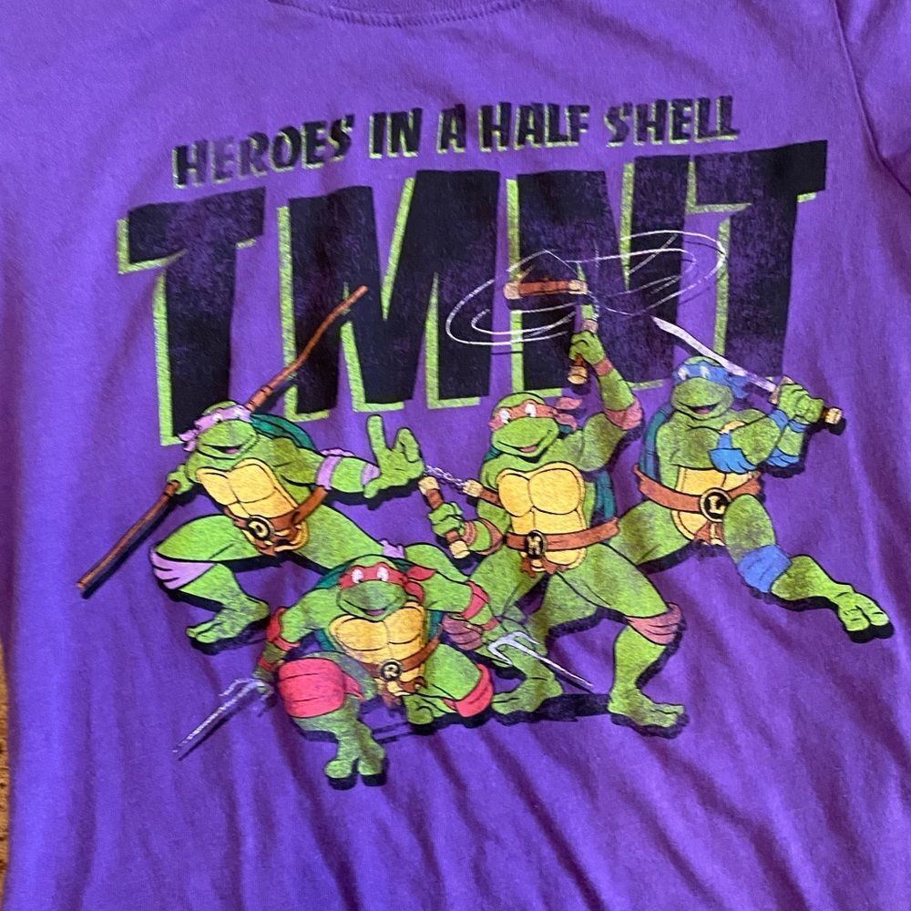 Vintage Nickelodeon Teenage Mutant Ninja Turtles purple women’s cut tee